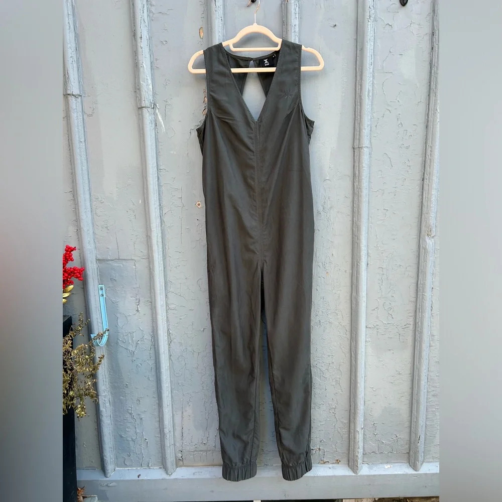 Onepiece Onesie Jumpsuit,  size Small